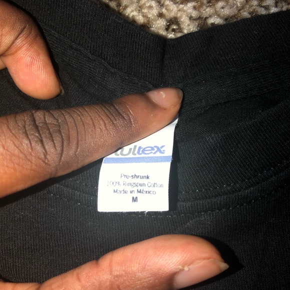 ***SOLD***  fallout boy tee American psycho - Picture 2 of 2